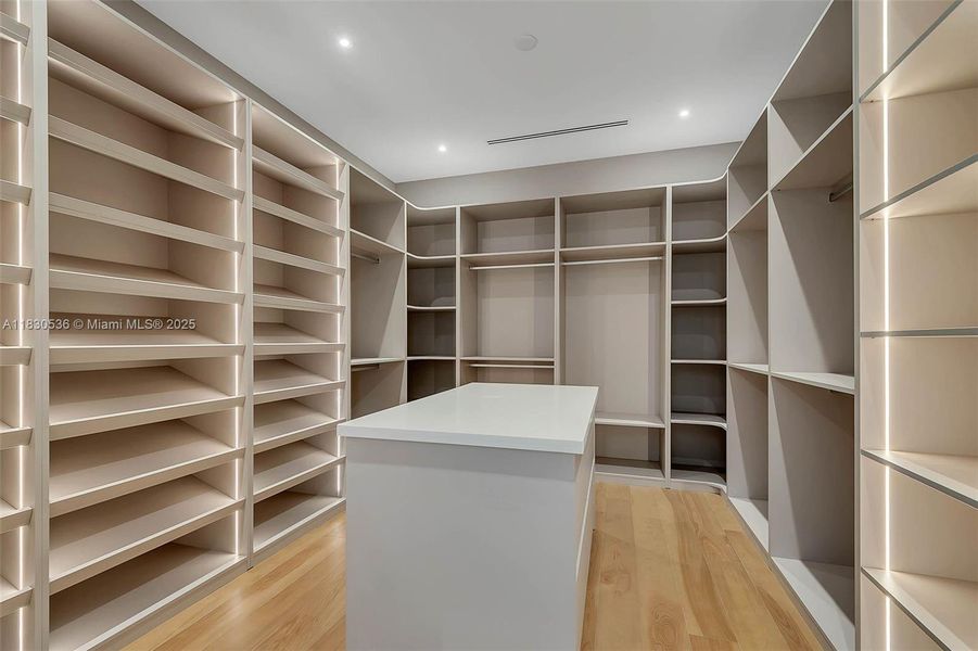 Furnished interior view inside a new home in , Pinecrest (Image 33).