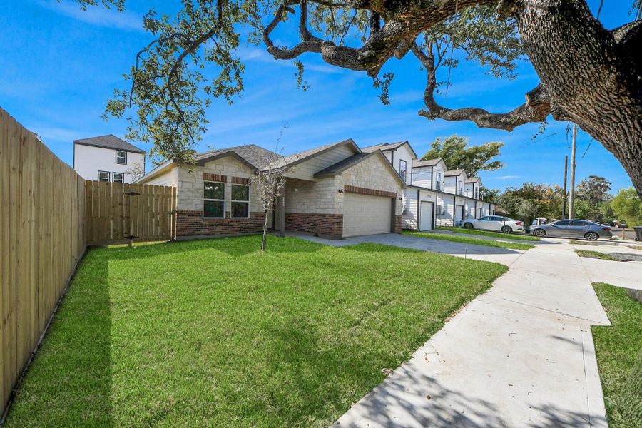 Exterior details and patio area of a home in , Houston (Image 3).