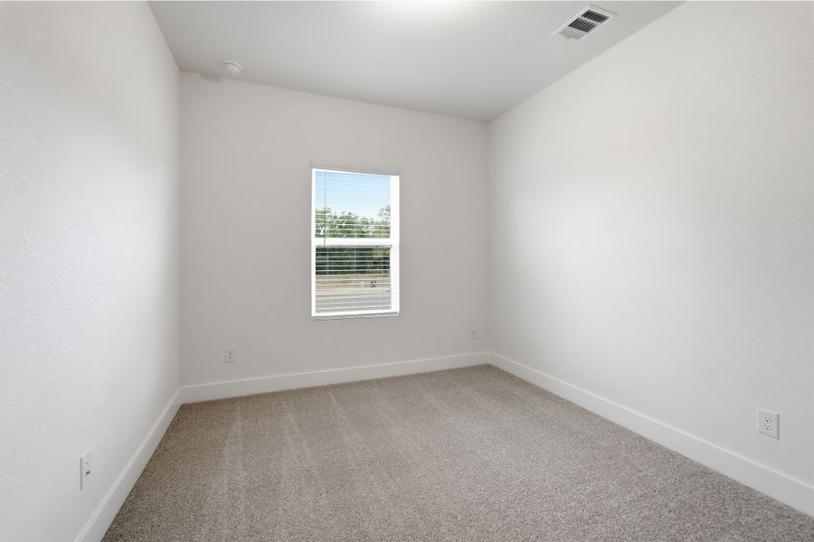 Spacious, unfurnished interior of a new home in Sanctuary, Salado (Image 19).