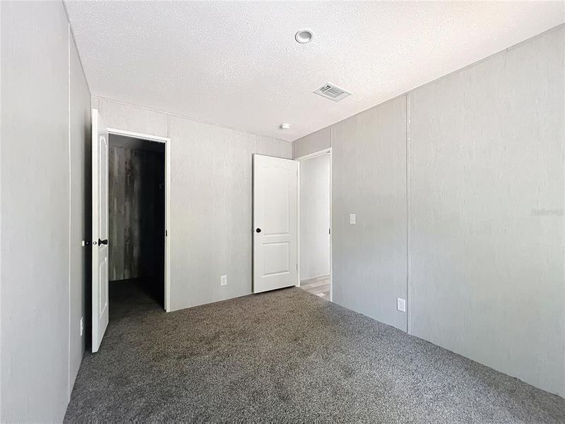 Spacious, unfurnished interior of a new home in , Inglis (Image 11).