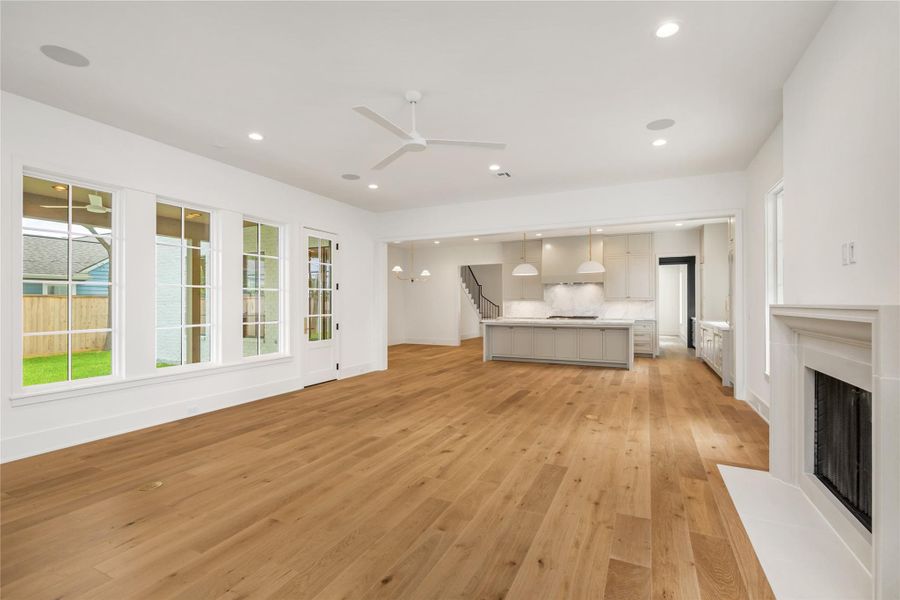 Spacious, unfurnished interior of a new home in , Houston (Image 18).