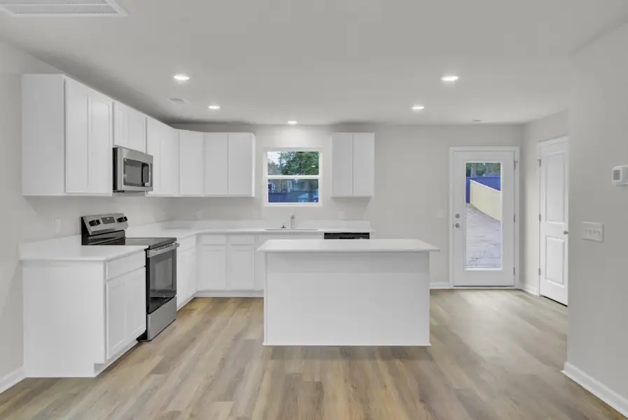 Furnished interior view inside a new home in , Ladson (Image 10). Furnished interior view inside a new home in , Ladson (Image 10).