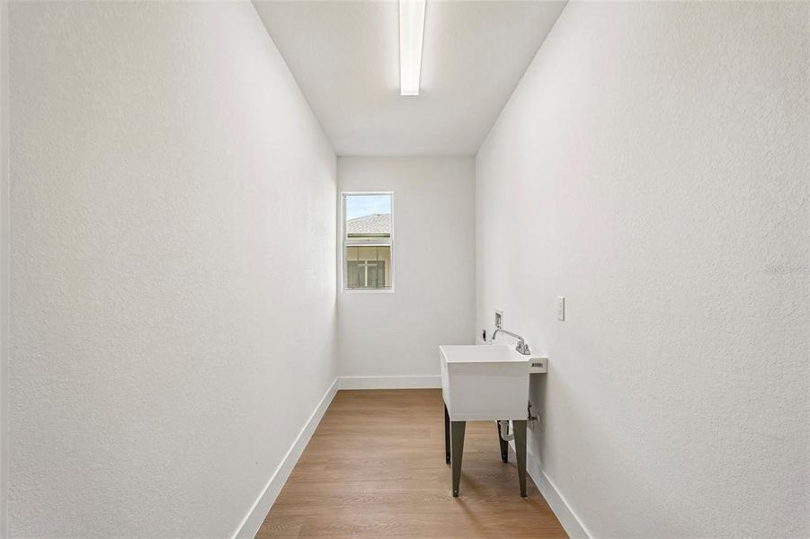 Image 36 of a home in .
