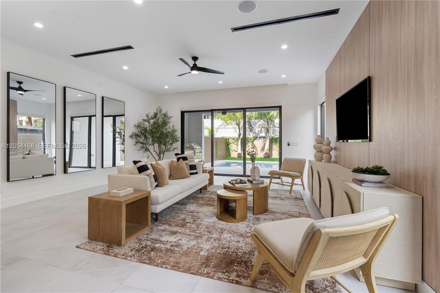 Furnished interior view inside a new home in , Fort Lauderdale (Image 26).