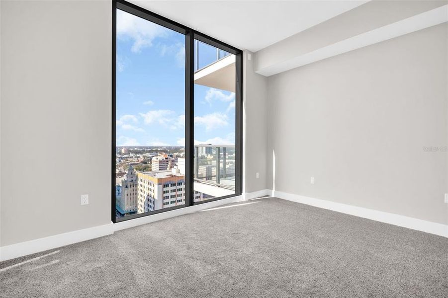 Spacious, unfurnished interior of a new home in , St. Petersburg (Image 60).