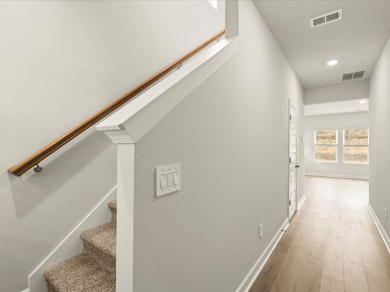 Welcome to the Lennon floorplan at Brayfield Manor - Heritage Collection.