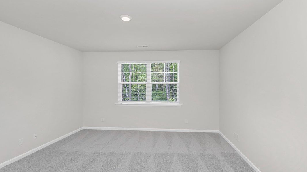 Spacious, unfurnished interior of a new home in Sease's Pond, Gilbert (Image 18).