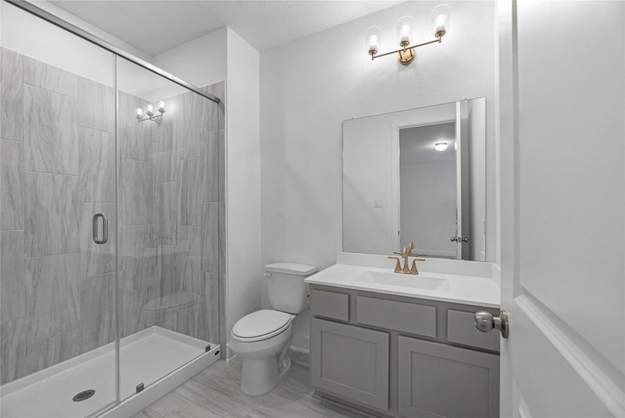 Furnished interior view inside a new home in Sienna, Missouri City (Image 9).