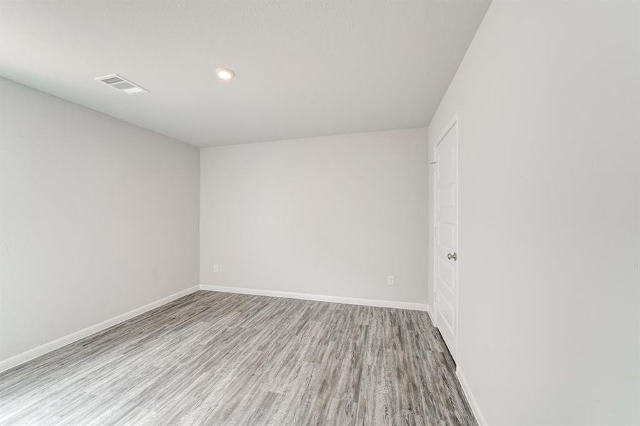 Spacious, unfurnished interior of a new home in Still Water Lake, Godley (Image 24). Spacious, unfurnished interior of a new home in Still Water Lake, Godley (Image 24).