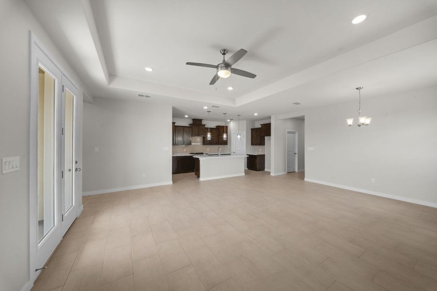 Spacious, unfurnished interior of a new home in Paloma Ranch, Harlingen (Image 11).