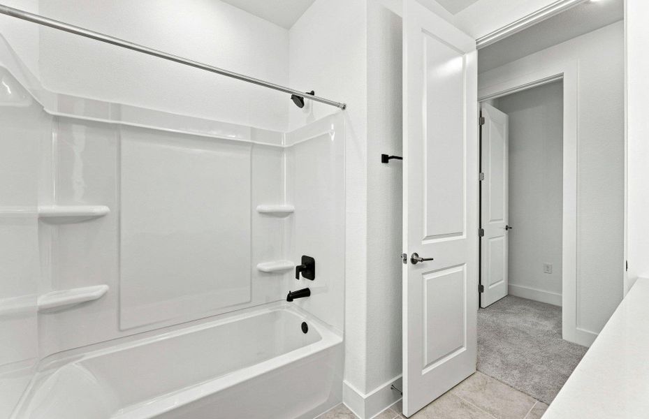 Furnished interior view inside a new home in Kuempel Estates, Pflugerville (Image 16).