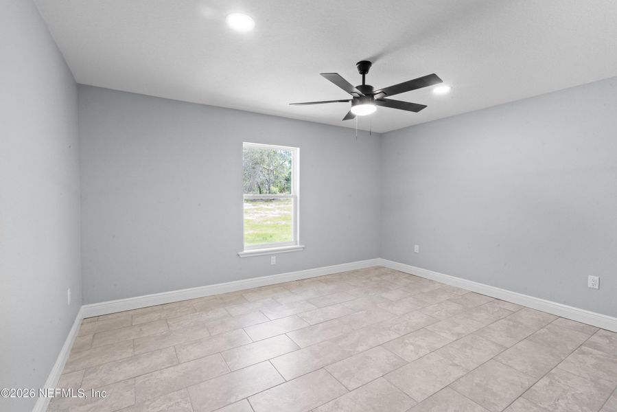 Spacious, unfurnished interior of a new home in , Archer (Image 14).