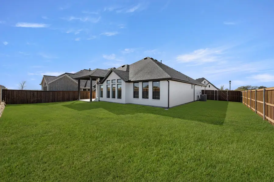Exterior details and patio area of a home in BridgeWater - Phase 1, Midlothian (Image 3).