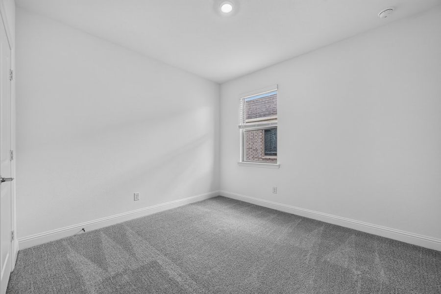 Spacious, unfurnished interior of a new home in Madero 50s, Fort Worth (Image 18).