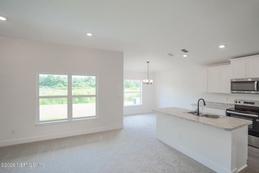 Spacious, unfurnished interior of a new home in Summerglen, Jacksonville (Image 12).