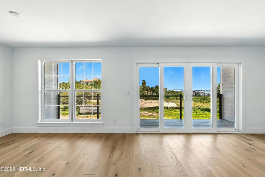 Spacious, unfurnished interior of a new home in , St. Augustine (Image 36).