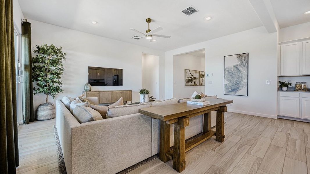 4585 Signature III Bella Vista Farms Trillium Great 2of3 Base4