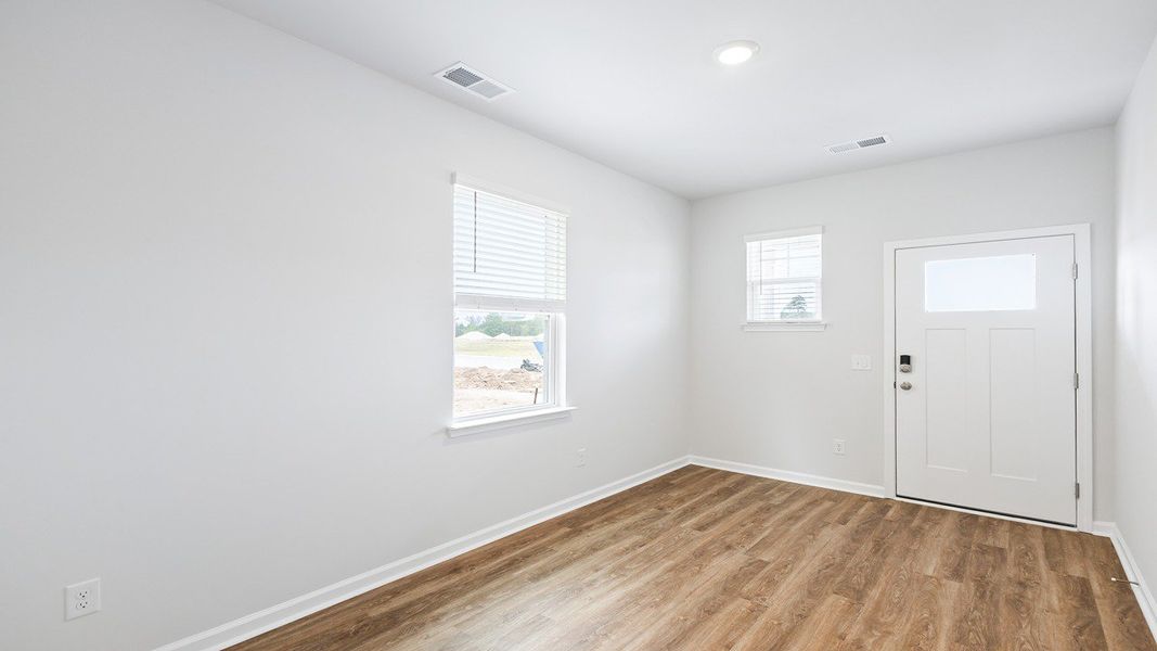 Spacious, unfurnished interior of a new home in Sheep Island, Summerville (Image 13). Spacious, unfurnished interior of a new home in Sheep Island, Summerville (Image 13).