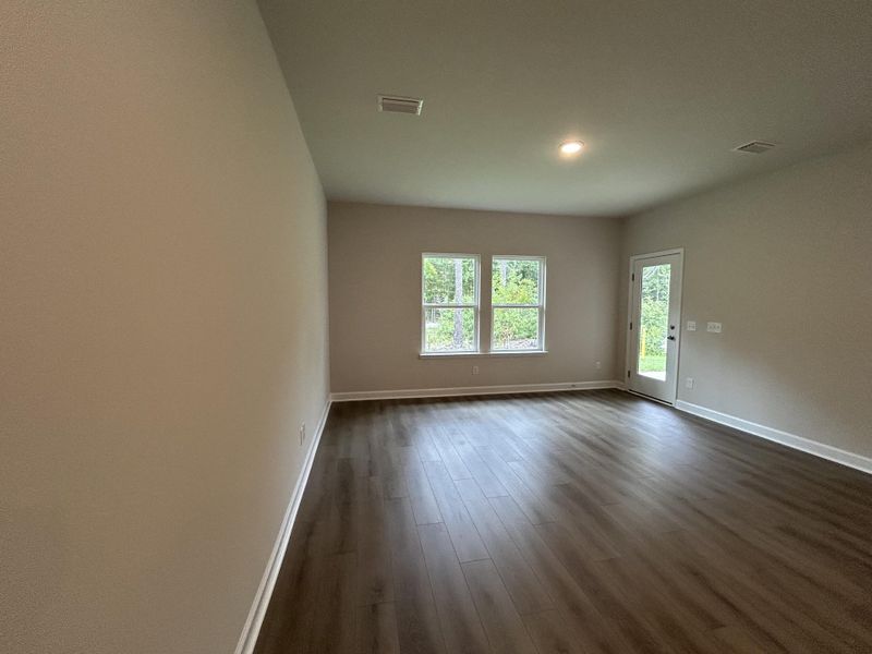 Spacious, unfurnished interior of a new home in Hammock Walk at Nexton, Summerville (Image 20). Spacious, unfurnished interior of a new home in Hammock Walk at Nexton, Summerville (Image 20).