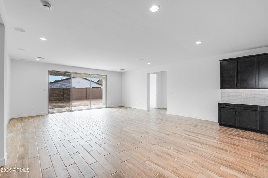 hj-az-phoenix-asante-journey-overland-lo