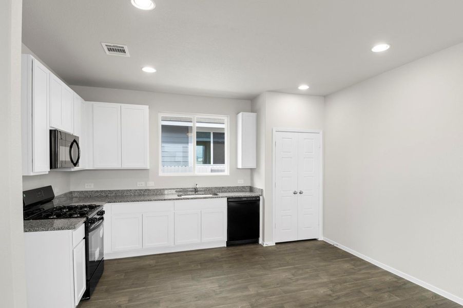 Furnished interior view inside a new home in Casetta Ranch, Kyle (Image 12).