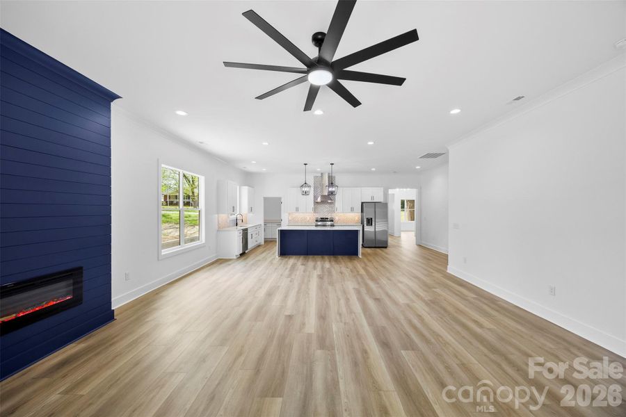 Spacious, unfurnished interior of a new home in , Landis (Image 29).