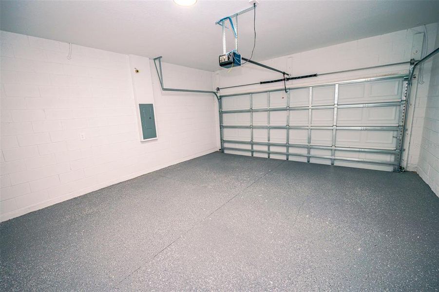 Spacious, unfurnished interior of a new home in , Kissimmee (Image 36).