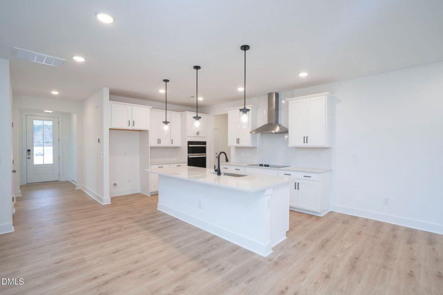 RVF 53 Voyageur kitchen