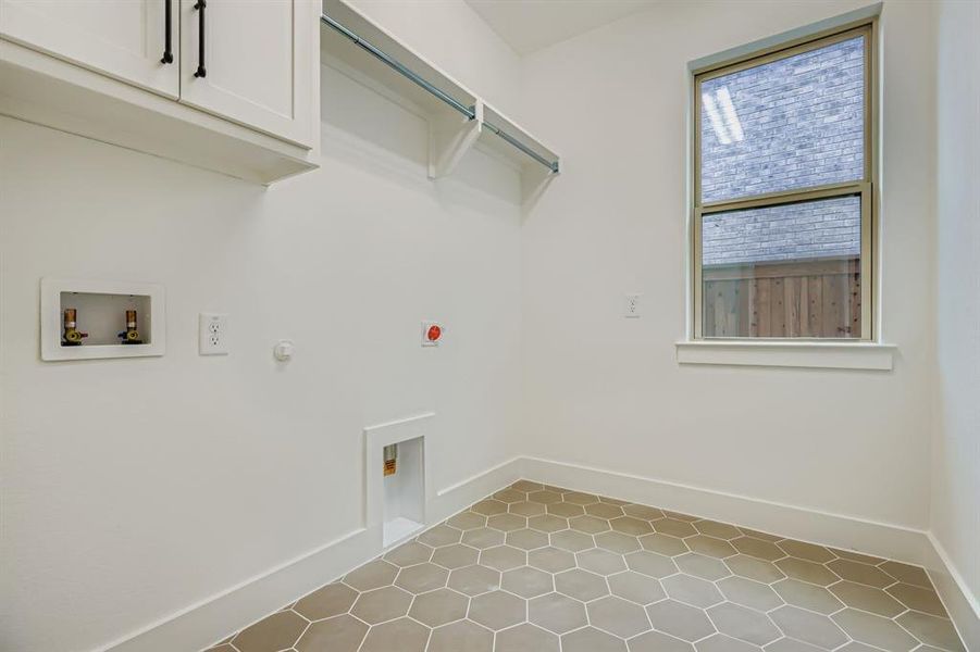 Spacious, unfurnished interior of a new home in Mosaic 40s, Celina (Image 23).