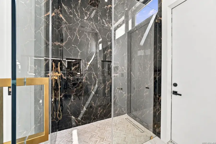Image 122 of a home in .