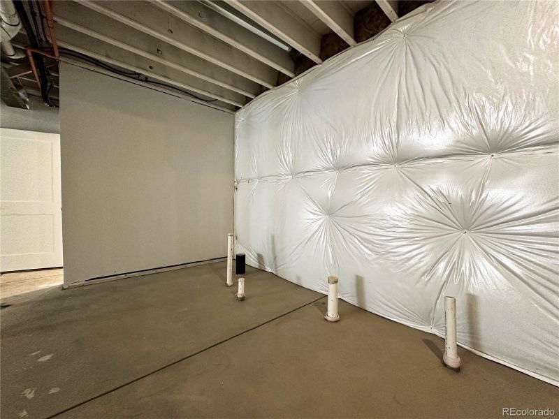 Image 43 of a home in . Image 43 of a home in .