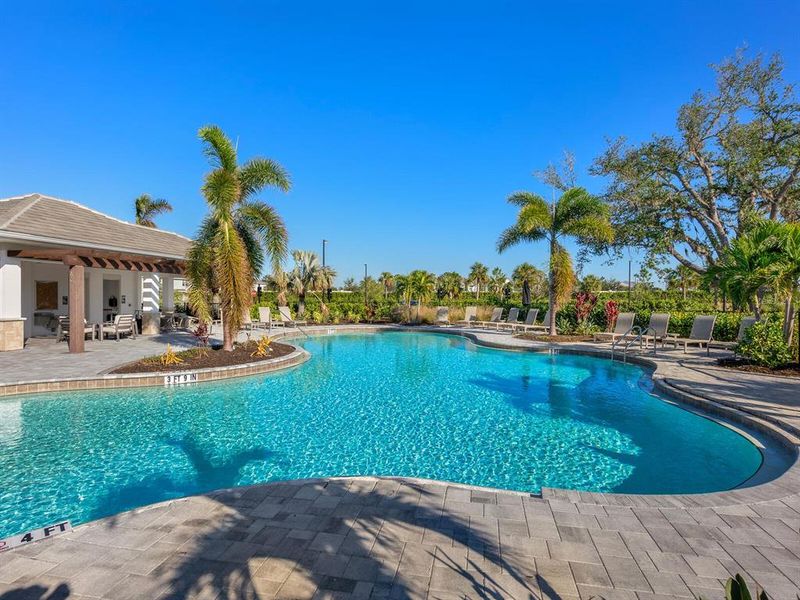 Community amenities in , Nokomis (Image 21).