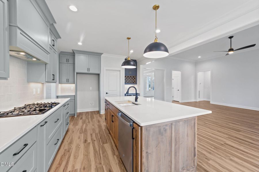 32-web-or-mls-VB4A3682