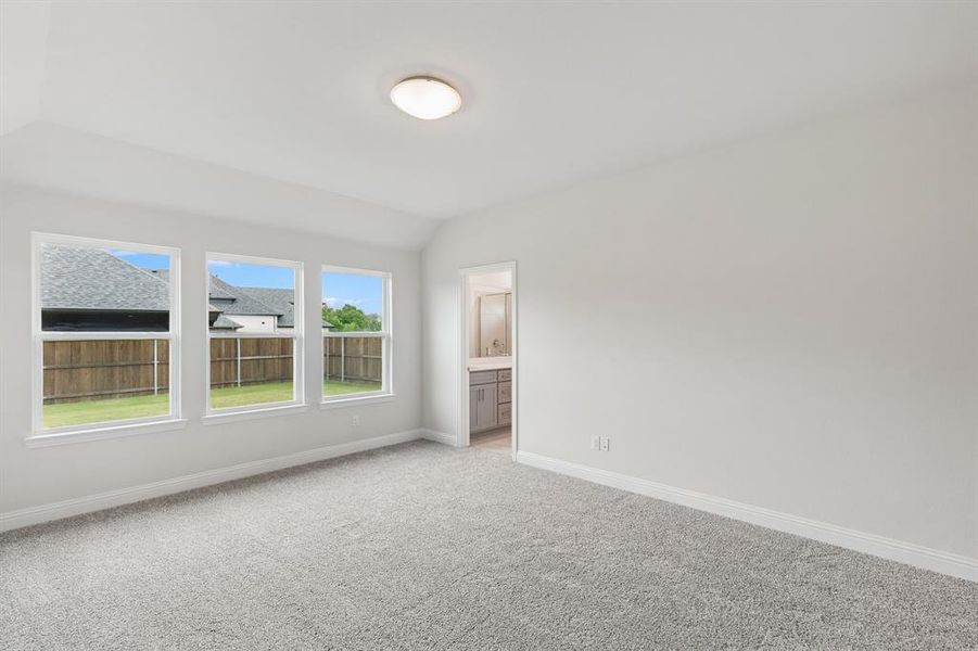 Spacious, unfurnished interior of a new home in Sicily, Princeton (Image 16).