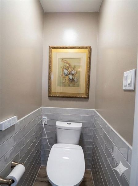 Furnished interior view inside a new home in , Brookhaven (Image 62).