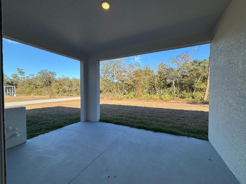 Exterior details and patio area of a home in , Ocala (Image 23).