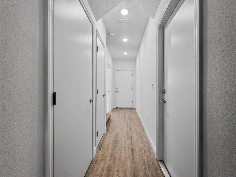 Spacious, unfurnished interior of a new home in , Davenport (Image 17).