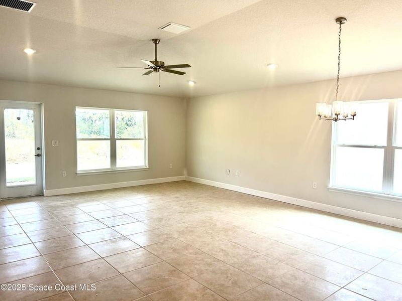 Spacious, unfurnished interior of a new home in St. John Preserve, Palm Bay (Image 8). Spacious, unfurnished interior of a new home in St. John Preserve, Palm Bay (Image 8).