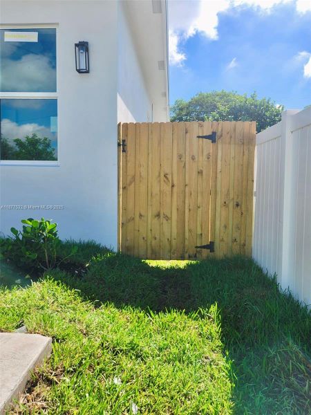 Image 33 of a home in .