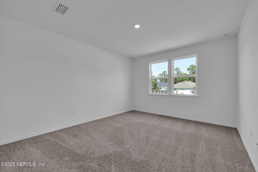 Spacious, unfurnished interior of a new home in Hyland Trail, Green Cove Springs (Image 15). Spacious, unfurnished interior of a new home in Hyland Trail, Green Cove Springs (Image 15).