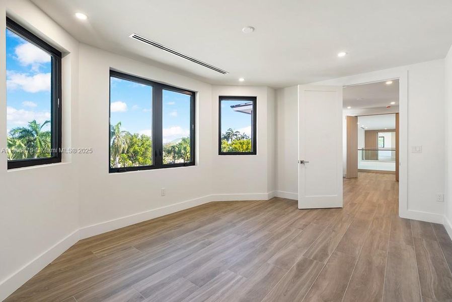 Bedroom #4 Bedroom #4