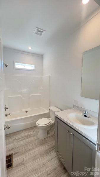 2nd Bathroom