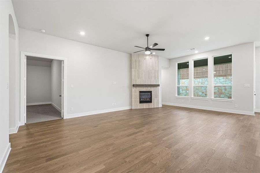 Spacious, unfurnished interior of a new home in Devonshire, Forney (Image 11). Spacious, unfurnished interior of a new home in Devonshire, Forney (Image 11).