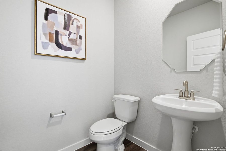 Furnished interior view inside a new home in Weltner Farms 50’s, New Braunfels (Image 11).