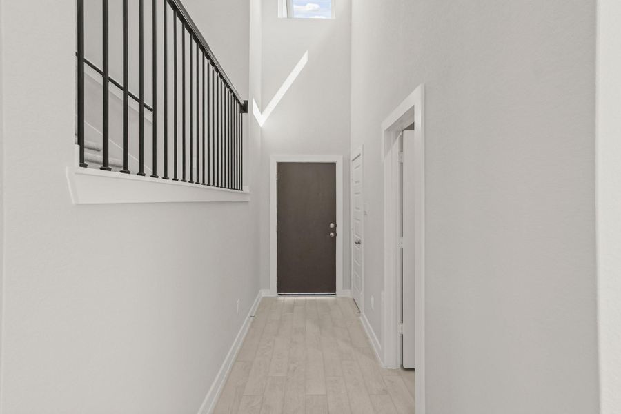 Spacious, unfurnished interior of a new home in Cypresswood Landing, Humble (Image 31).