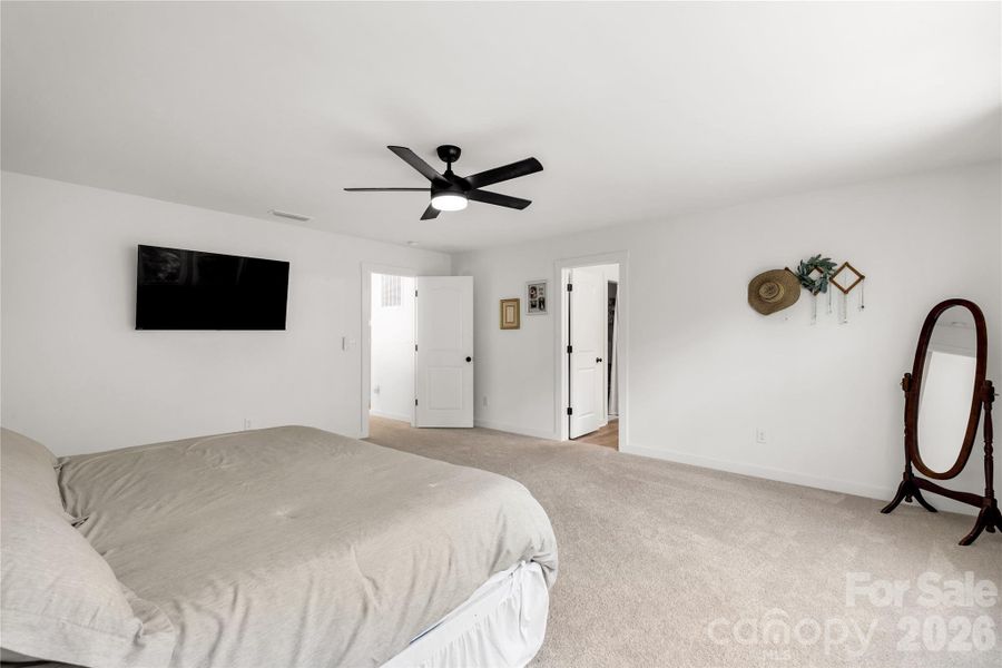 Furnished interior view inside a new home in , Lancaster (Image 9).