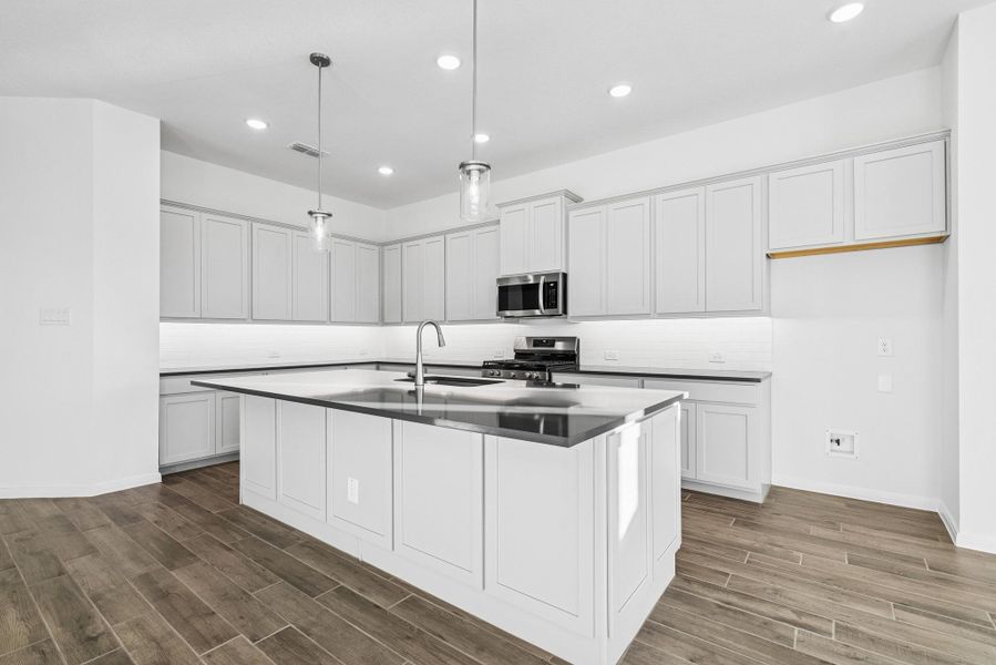 Furnished interior view inside a new home in Oakwood Estates, Waller (Image 6). Furnished interior view inside a new home in Oakwood Estates, Waller (Image 6).