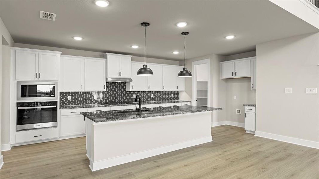 07. 1420 Clare - Kitchen (2) 07. 1420 Clare - Kitchen (2)