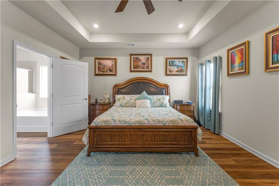 Furnished interior view inside a new home in , Cartersville (Image 13).