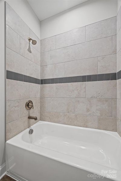 Image 43 of a home in Handsmill on Lake Wylie.